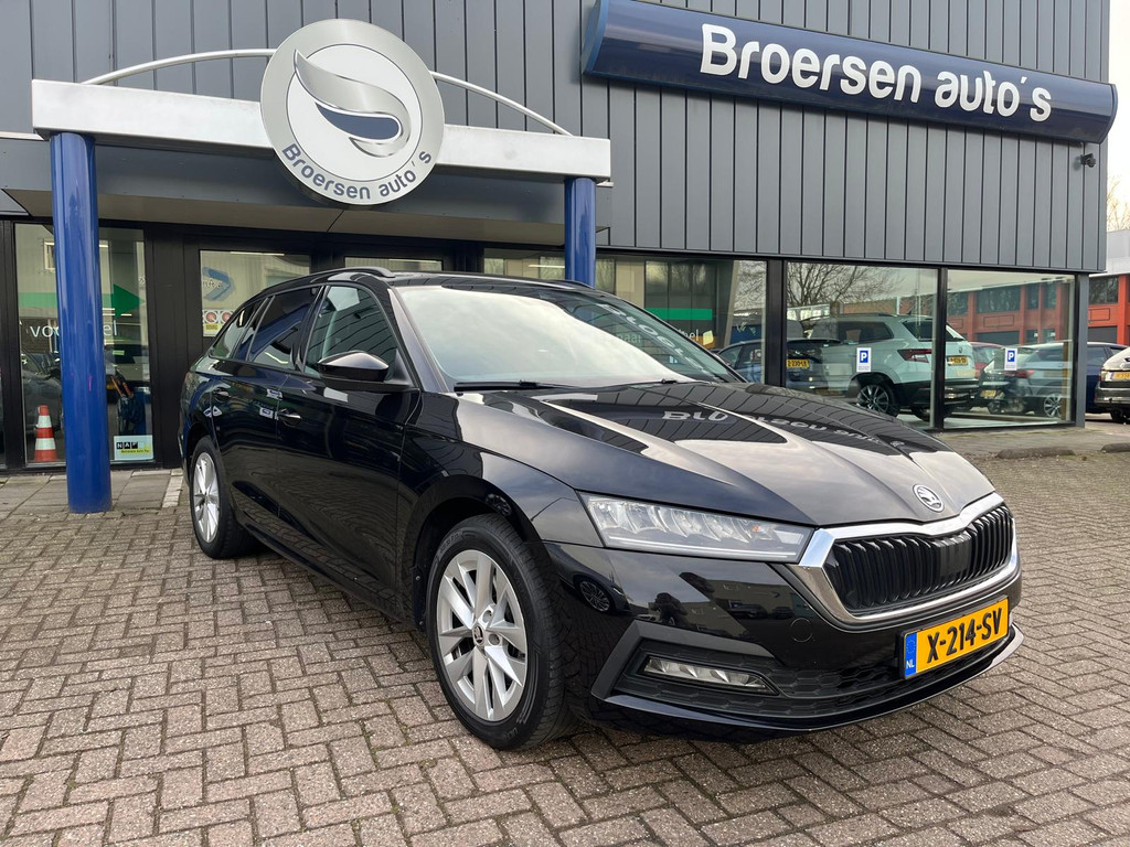 Škoda Octavia Combi 1.4 TSI iV 204pk PHEV DSG Business Edition met Stoel- en Stuurverwarming 49981696-0.jpg | Broersen Auto’s
