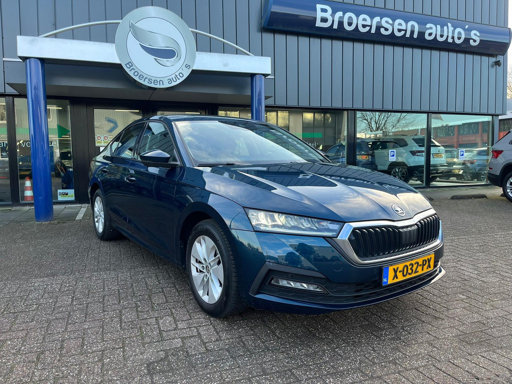 Škoda Octavia 1.5 TSI MHEV 150pk DSG Business Edition | Trekhaak | Navigatie | 53033959-0.jpg | Broersen Auto’s