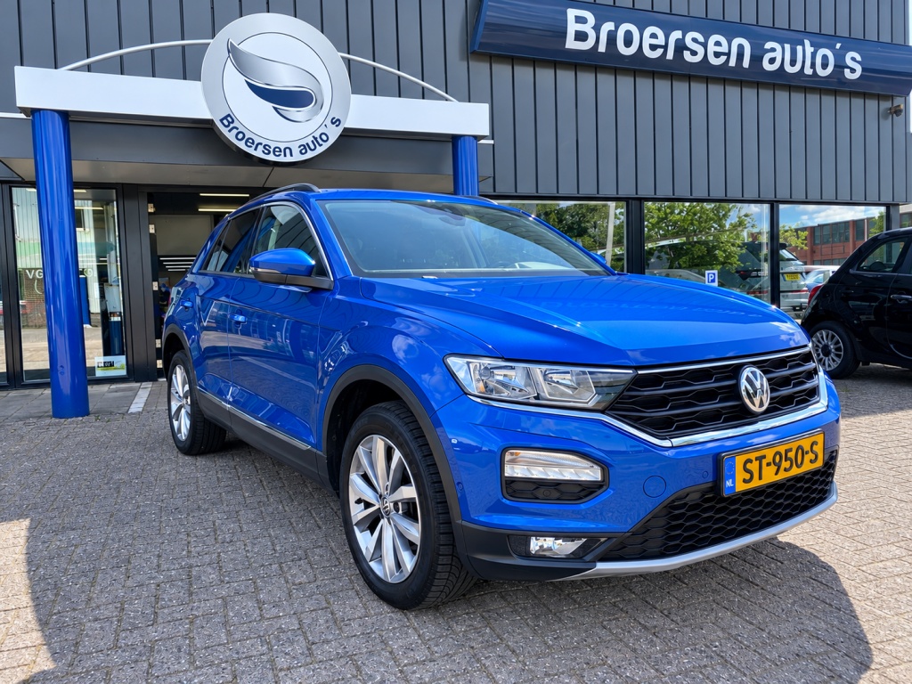 Volkswagen T-Roc 1.0 TSI Style | 115PK | Navigatie | Cruise Control | Park Assist 53033966-0.jpg | Broersen Auto’s