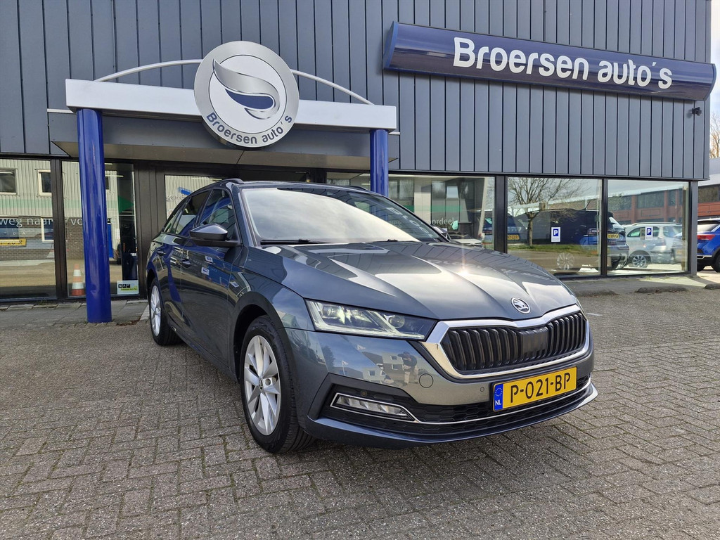 Škoda Octavia Combi 1.5 TSI MHEV 150 PK | Automaat | Navigatie | 53033973-0.jpg | Broersen Auto’s